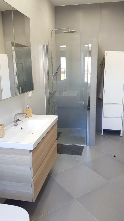 Apartament Paderewskiego 12M2 ชวีโนวิชแจ ภายนอก รูปภาพ